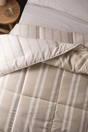 Acolchado Plumón de Fibra Sintética Estampa Rayas