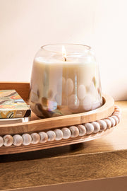 Bandeja de Madera con Manijas de Metal y Borde de Bolitas Decorativas