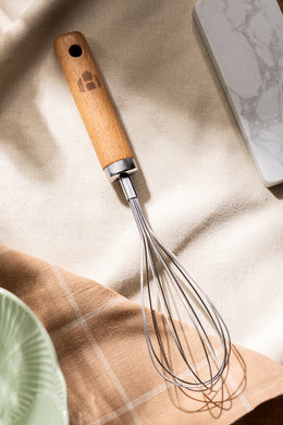 Batidor de Mano Mango de Madera