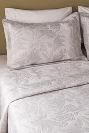 Cubrecama Jacquard Hojas con Fundas