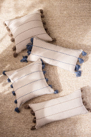 Almohadón Mechón Insertado Flecos 30x60cm