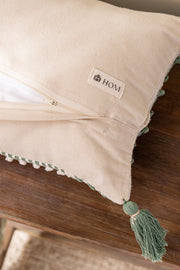 Almohadón Detalles Colores Flecos 30x60cm