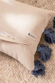 Almohadón Mechón Insertado Flecos 30x60cm