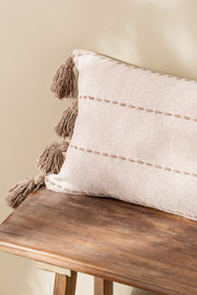 Almohadón Mechón Insertado Flecos 30x60cm