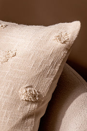 Almohadón Slub 100% Algodón con Pompones y borlas 45x45cm