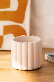 Maceta Poli Resina Acanalada Mediana