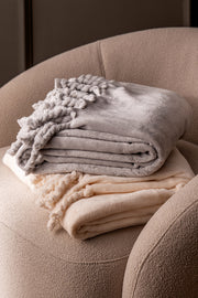 Manta Pie de Cama Flannel Fleece con Flecos 130x200cm Off White