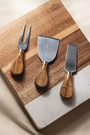 Tabla con Cuchillos para Queso de Madera y Mármol