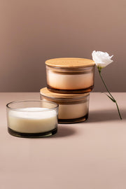 Vela aromática de Soja de 600ml intensa de larga duración con 3 pabilos Fragancia Magic Peony